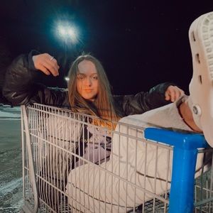 Meet your Posher, Kiera